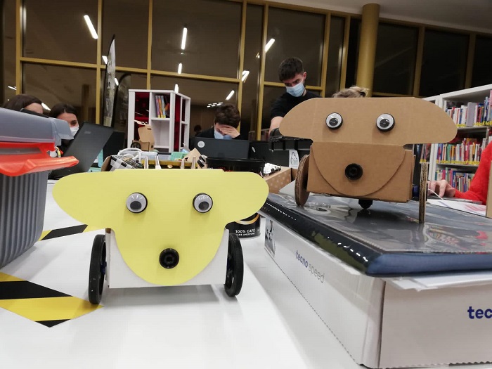 OOBYBOT educational robot