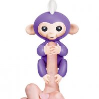 WowWee Fingerlings Mia - Violet