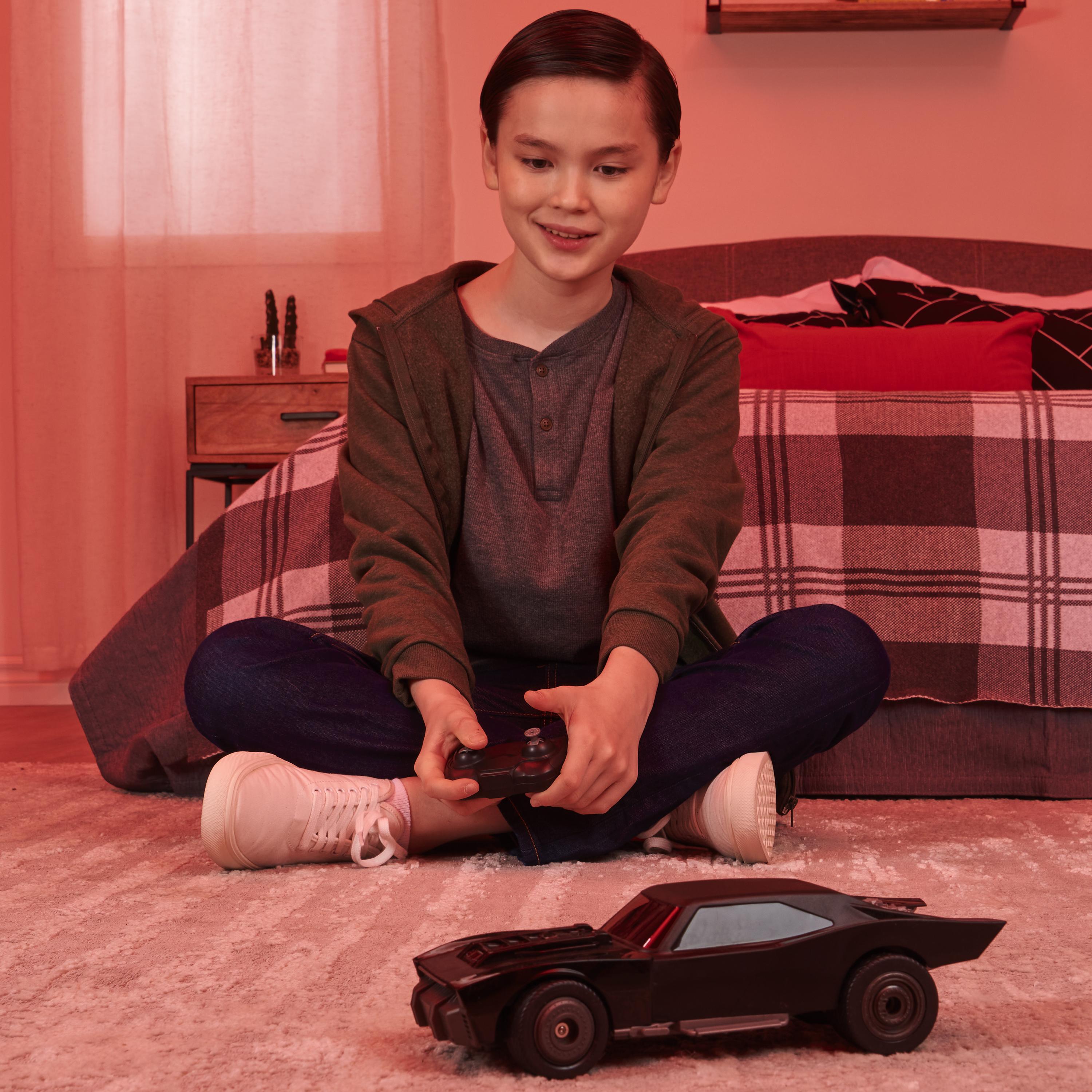 Batman Batmobile Véhicule télécommandé Échelle 1:20, jouets pour