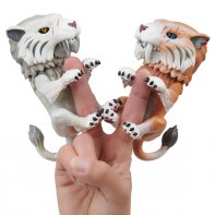 Fingerlings Untamed Tigre Dents De Sabre