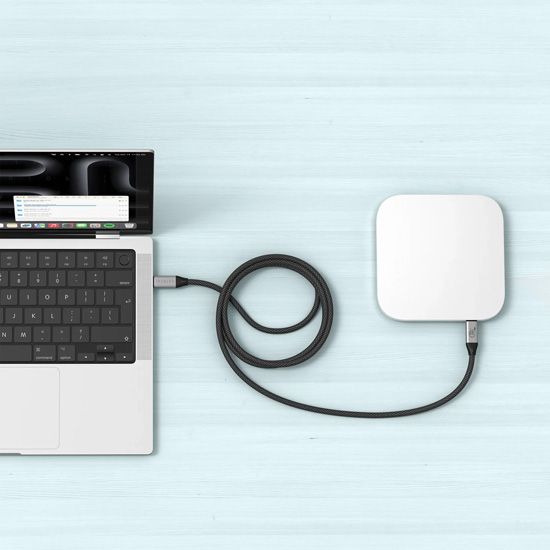 Satechi USB4 V2 Pro cable 1m20