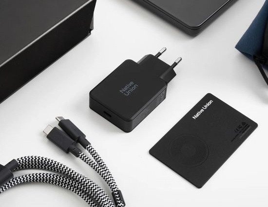 Native Union 70 W GaN Pocket Charger
