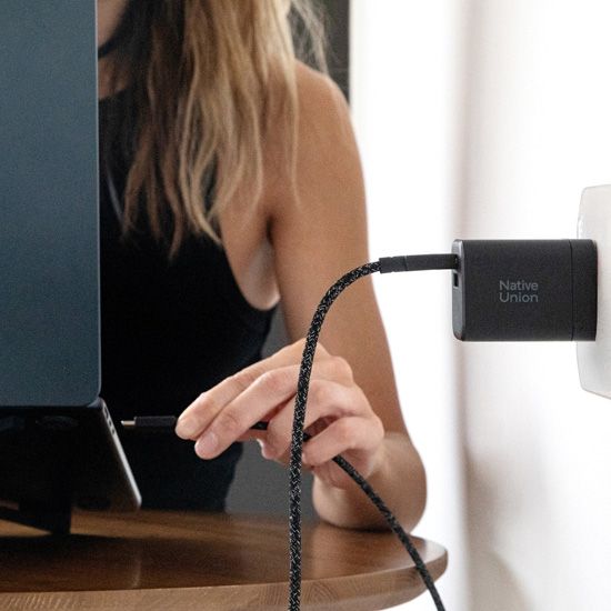 Native Union GaN PD 45W fast charger
