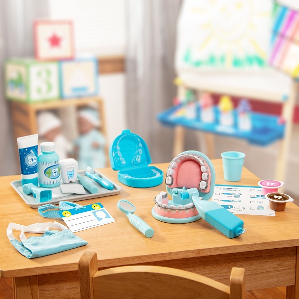 Dentist set Melissa and Doug