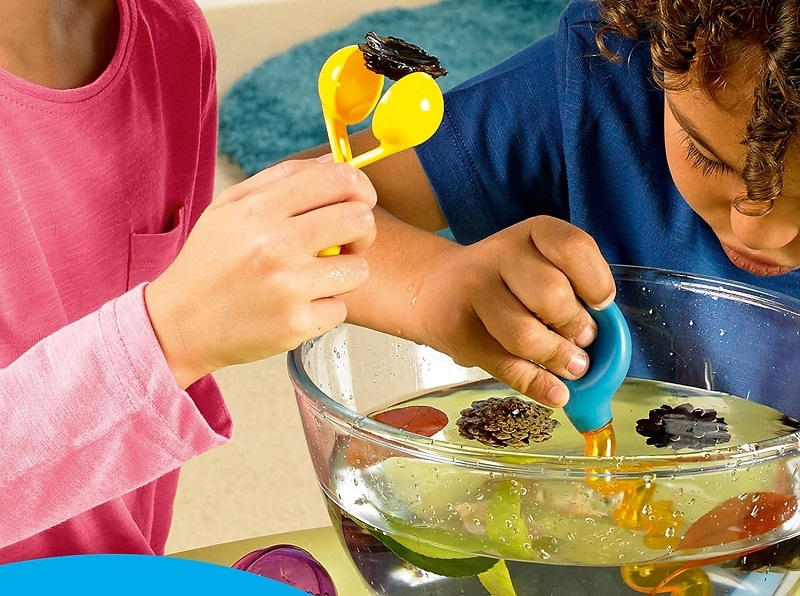 Helping Hands Fine Motor Tool Set Learning Resources