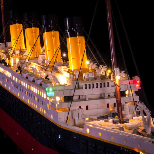 Lumires LEGO Titanic 10294