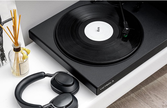 Victrola VPT-1500-BLK Onyx vinyl turntable