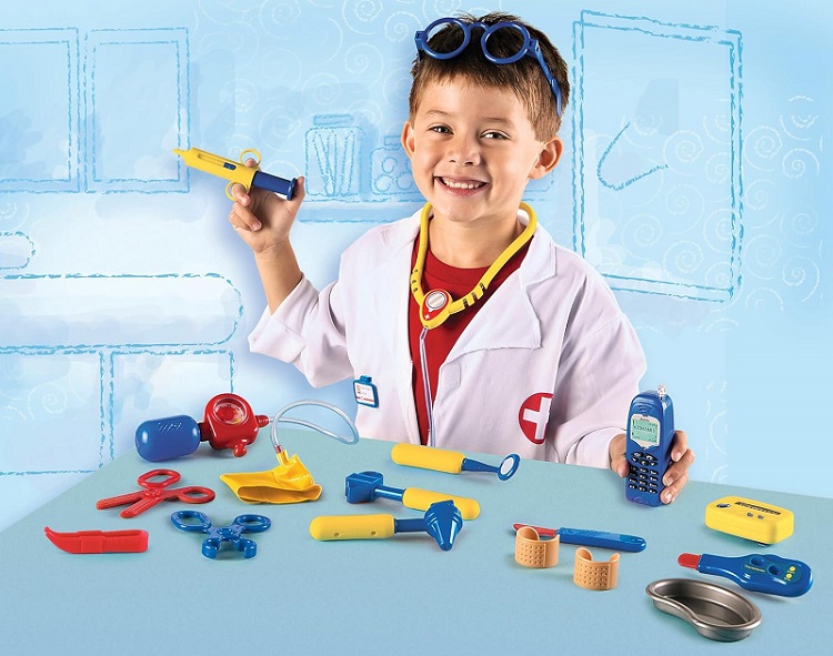 Pretend and Play Doctor Set Learning Resources