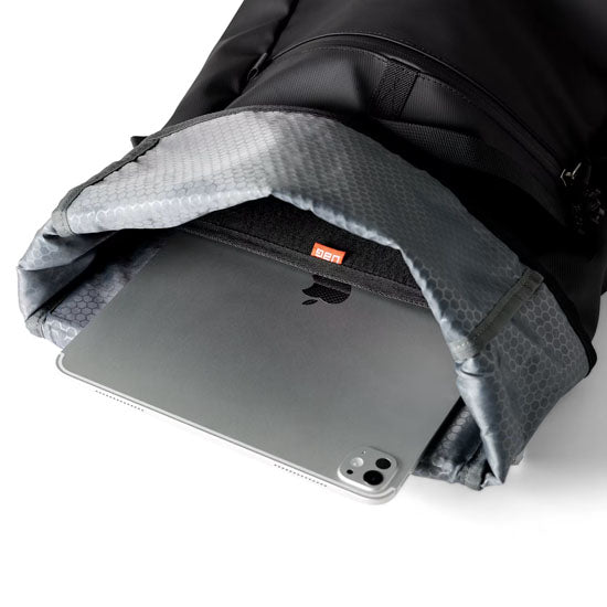 Sac a dos 18 L enroulement DRYOUT Active UAG