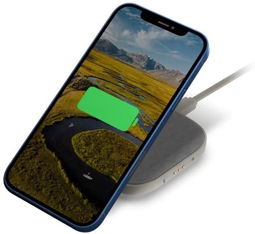 Solo Xtorm Wireless Charging Stand
