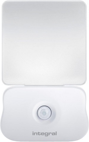 Motion-sensing LED nightlight