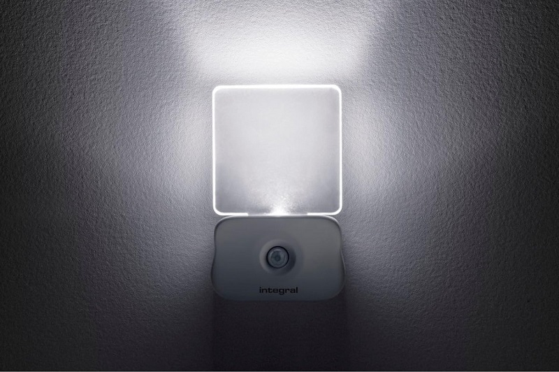 Motion detection LED nightlight