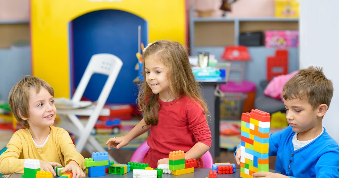 Jouets pour enfants : filles et garçons